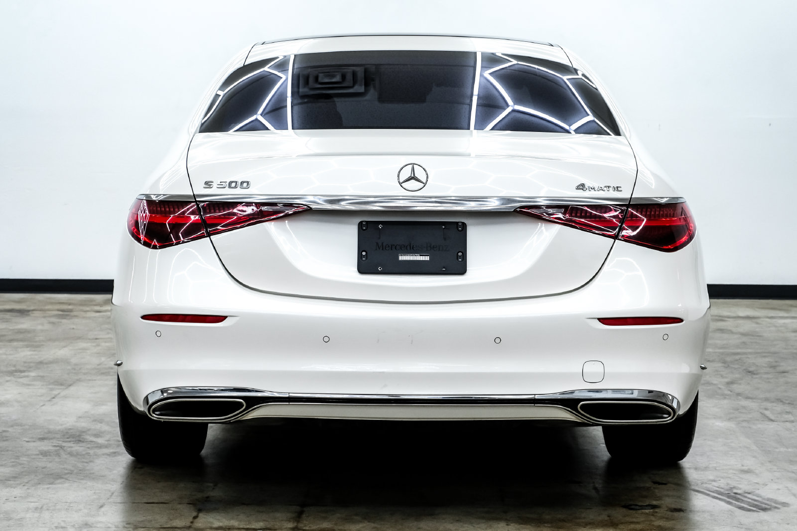 Photo 6 of this Mercedes-Benz S 500