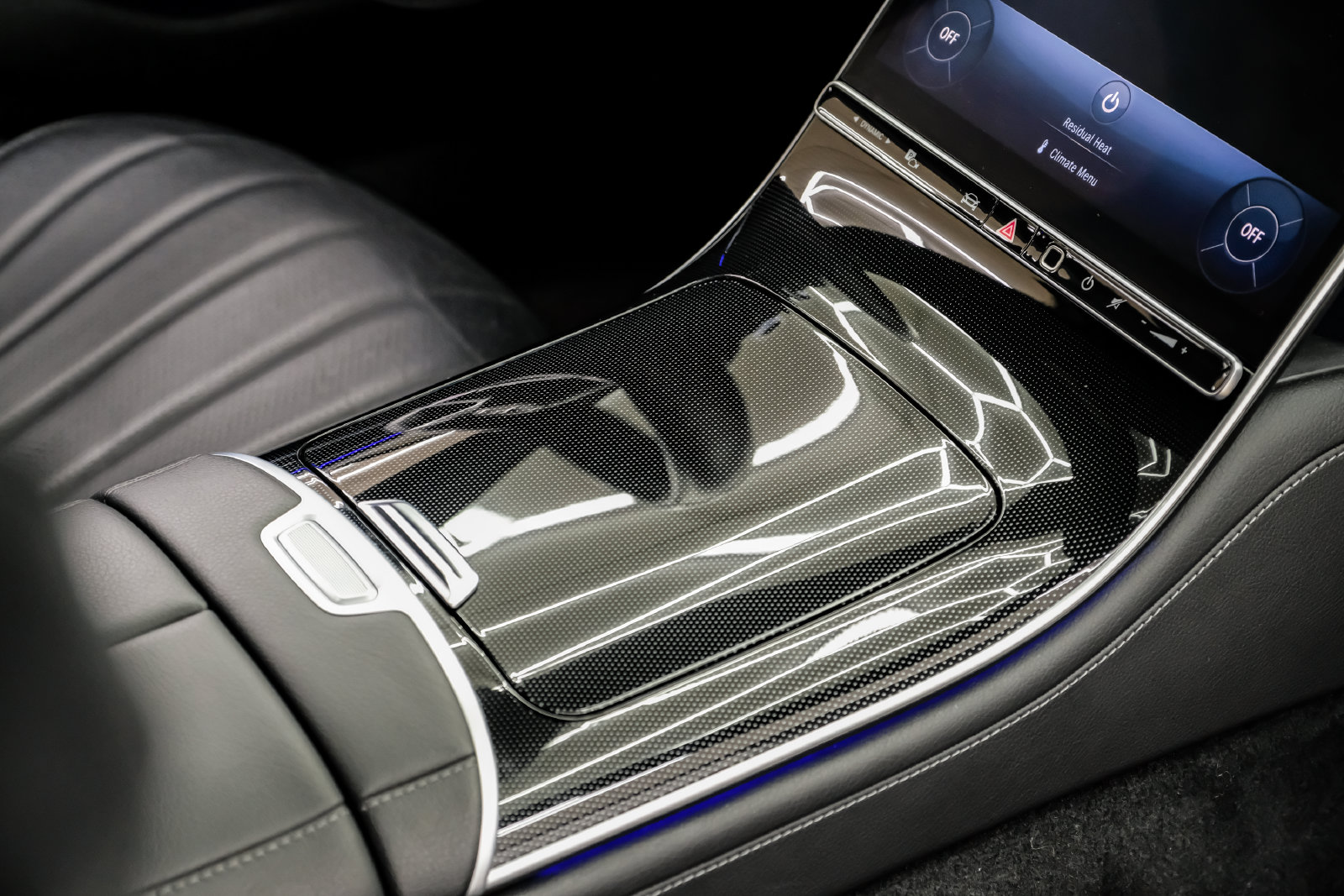 Photo 22 of this Mercedes-Benz S 500