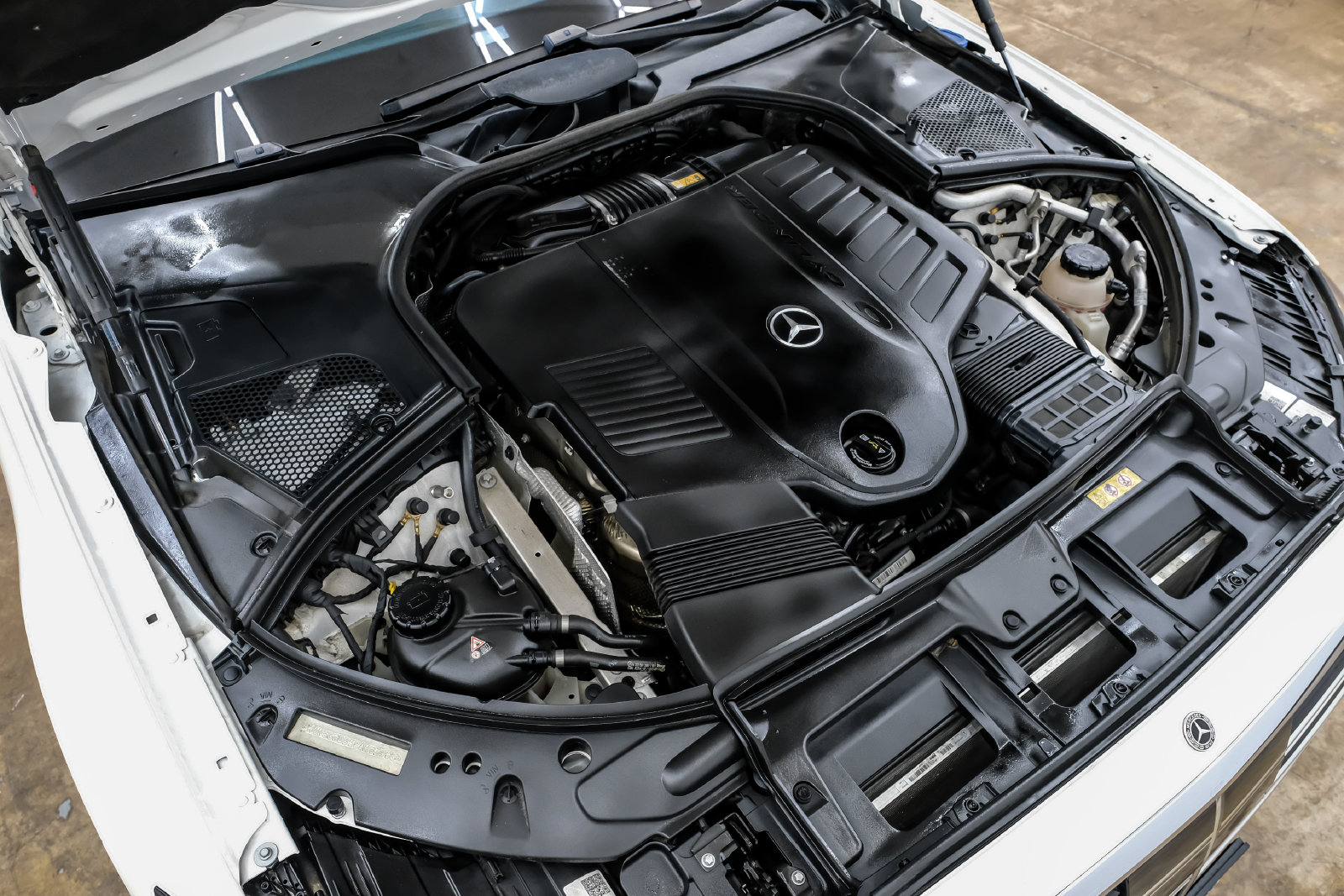 Photo 48 of this Mercedes-Benz S 500