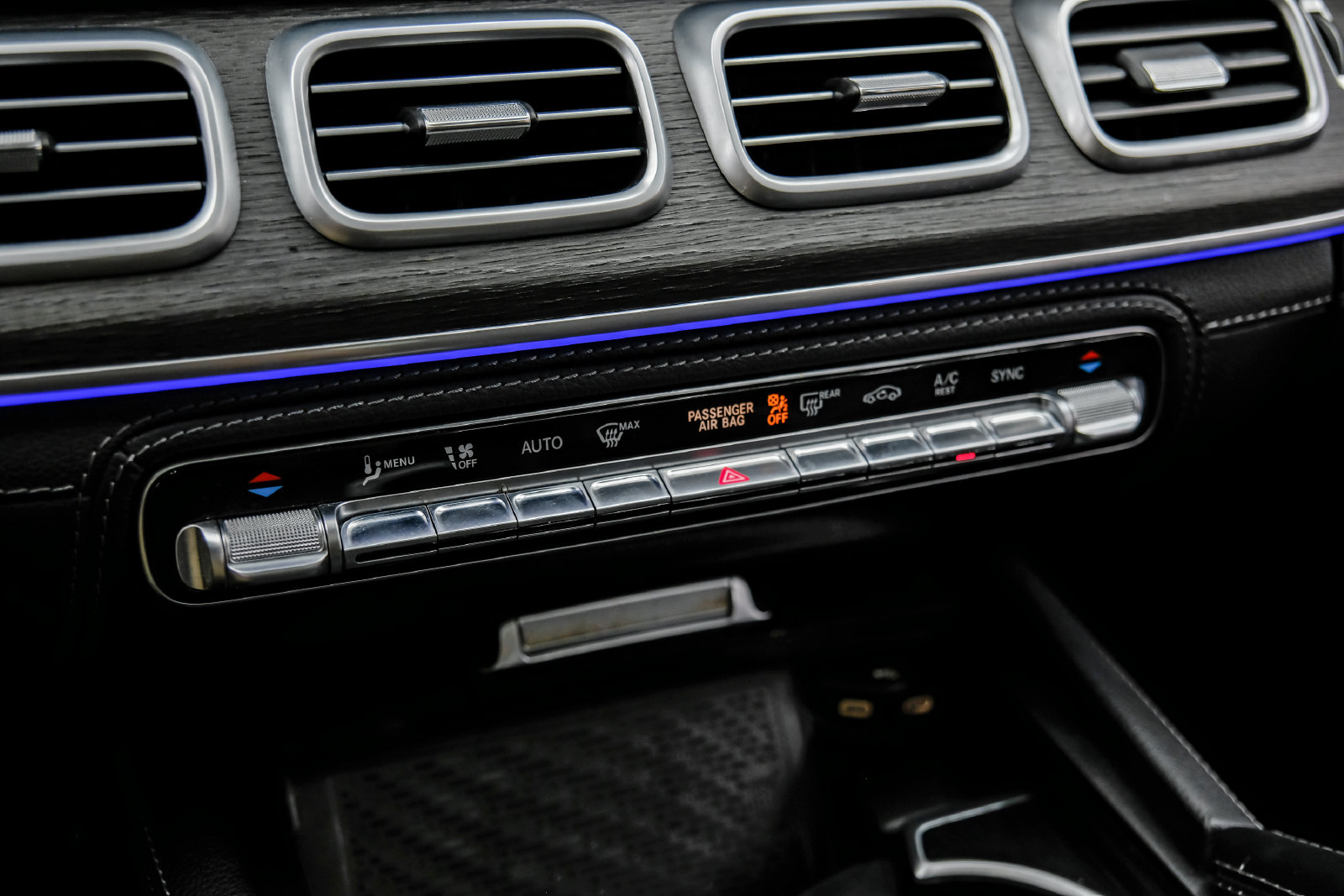 Photo 36 of this Mercedes-Benz AMG GLE 53