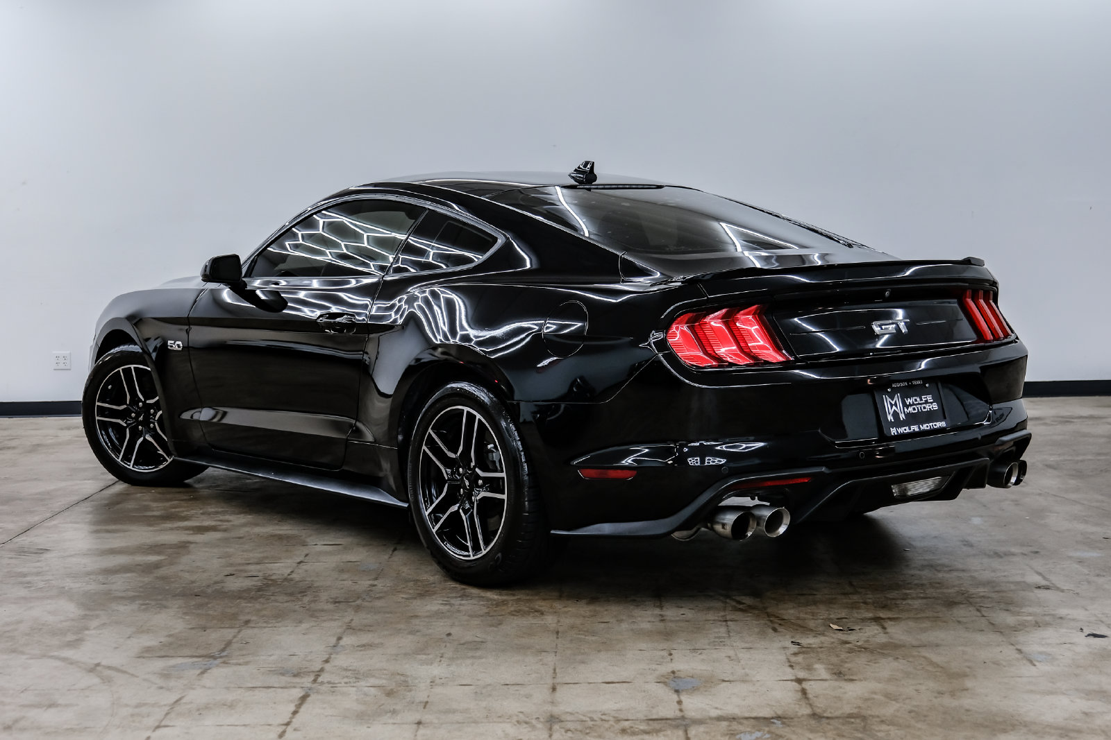 Photo 7 of this Ford Mustang