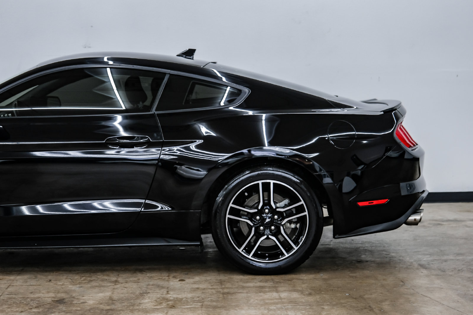 Photo 10 of this Ford Mustang