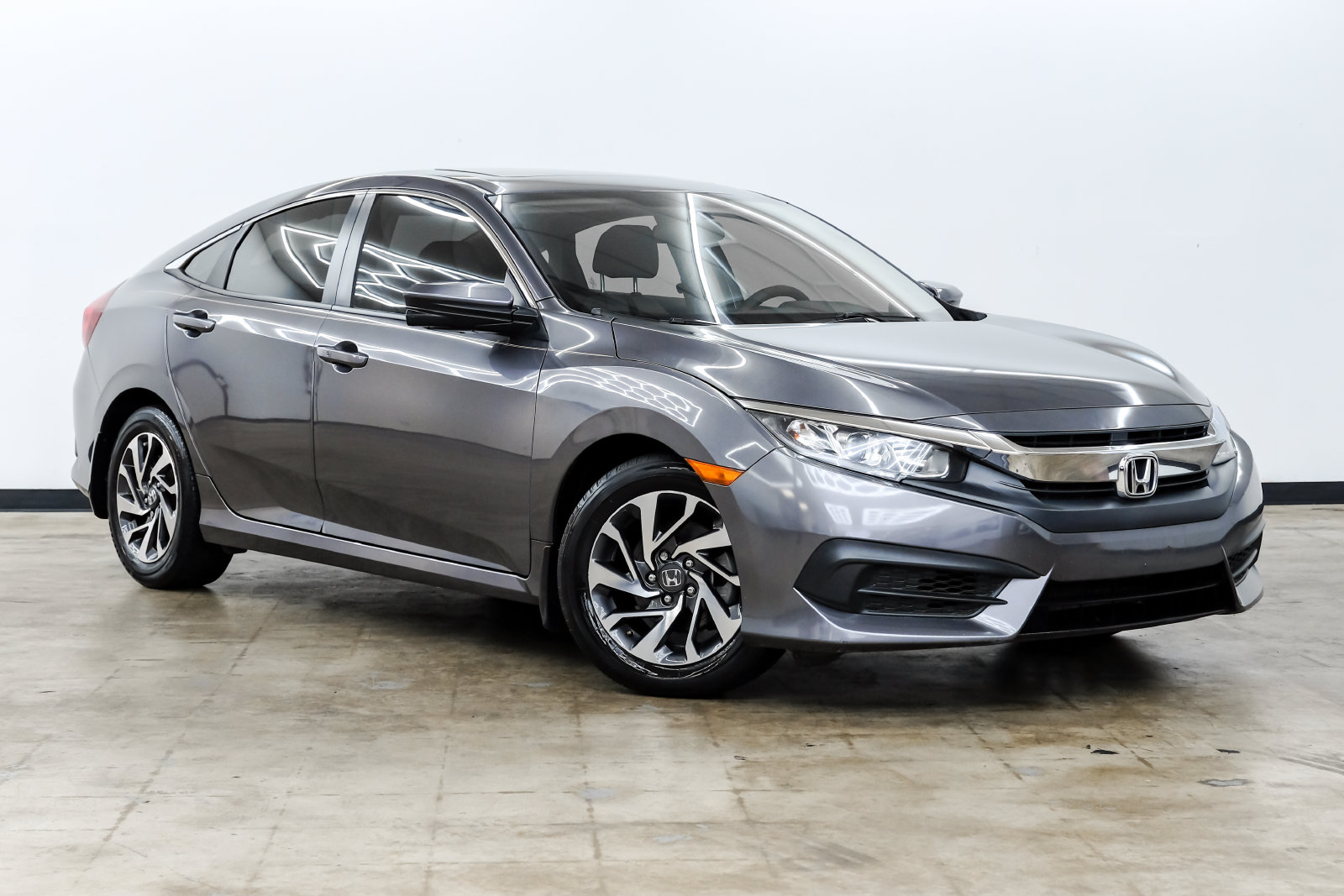 Photo 3 of this Honda Civic Sedan