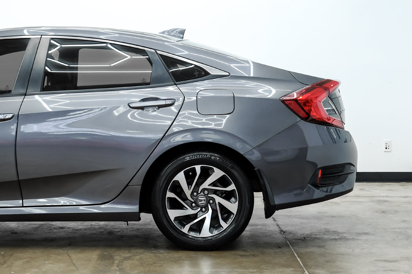 Photo 10 of this Honda Civic Sedan