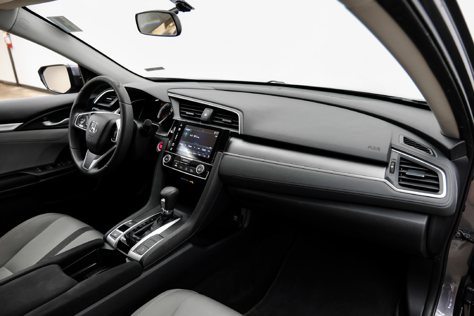 Photo 11 of this Honda Civic Sedan