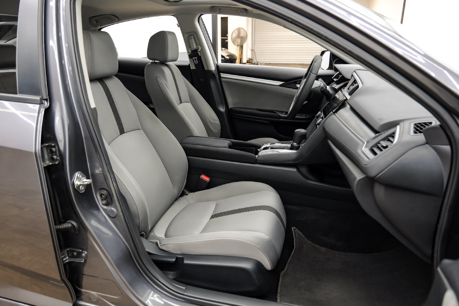 Photo 39 of this Honda Civic Sedan