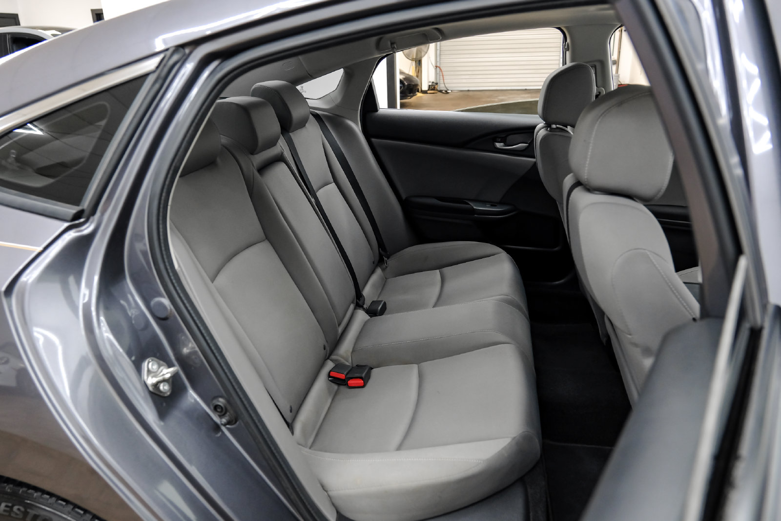 Photo 40 of this Honda Civic Sedan
