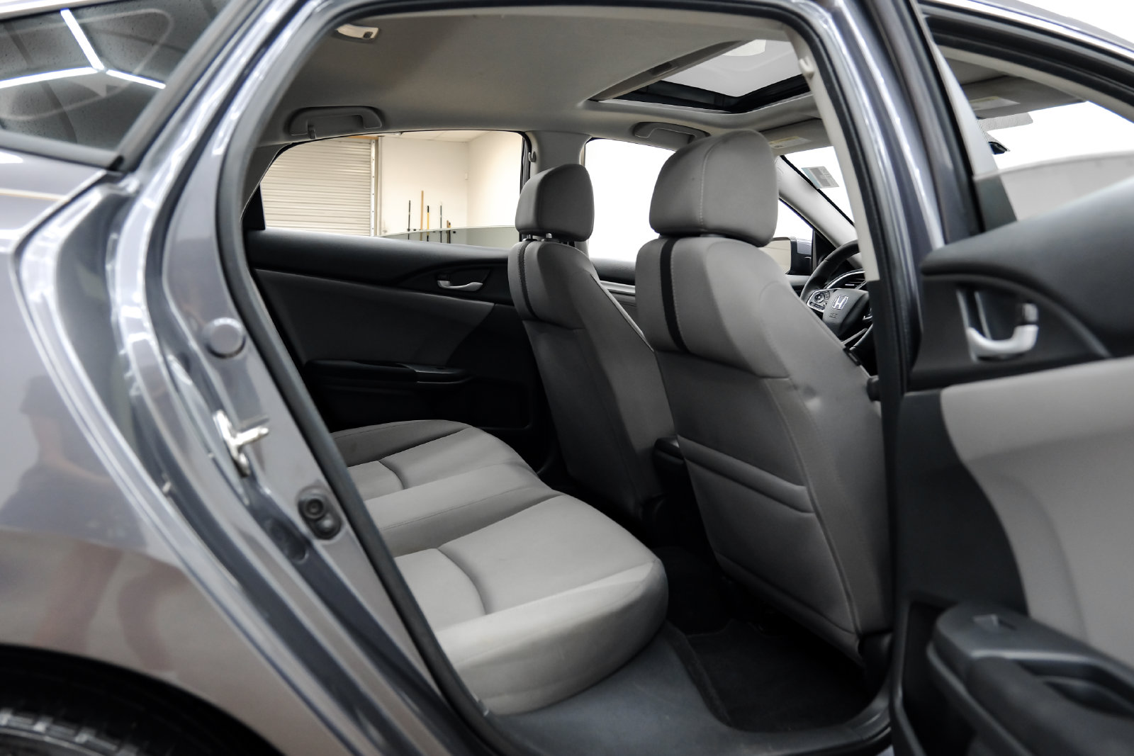 Photo 41 of this Honda Civic Sedan