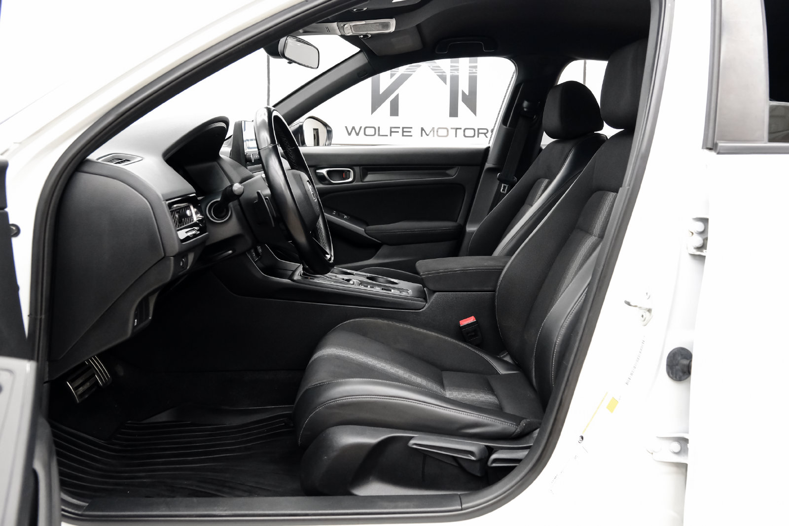 Photo 34 of this Honda Civic Sedan