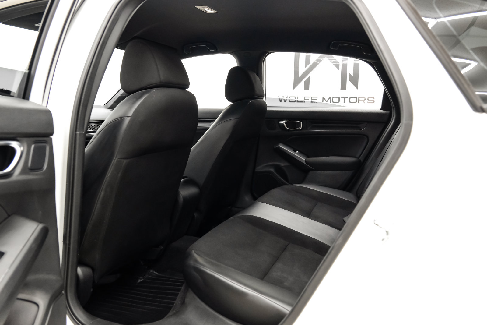 Photo 41 of this Honda Civic Sedan