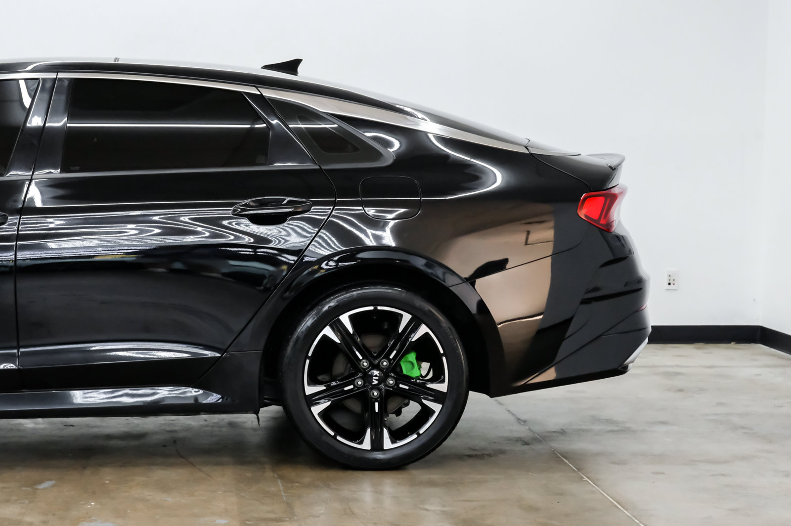 Photo 10 of this Kia K5