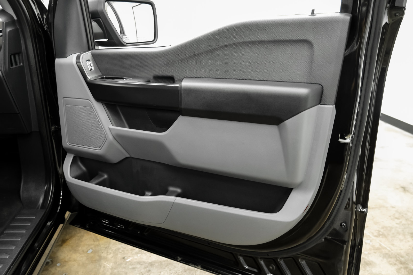 Photo 34 of this Ford F-150