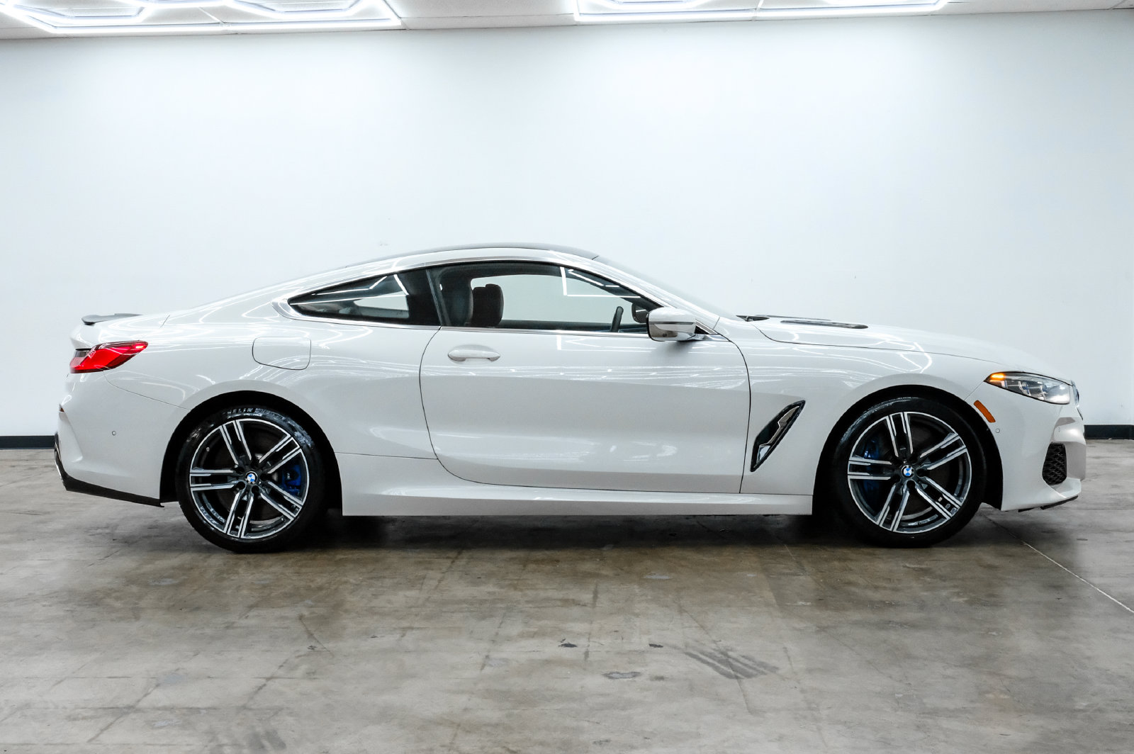 Photo 4 of this BMW 8 Series