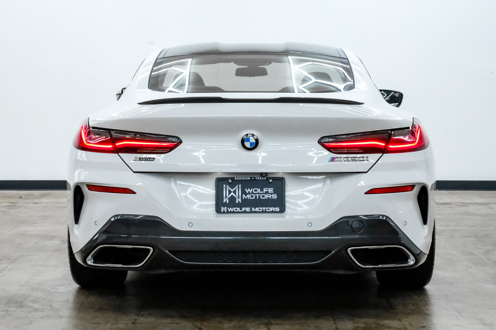 Photo 6 of this BMW 8 Series