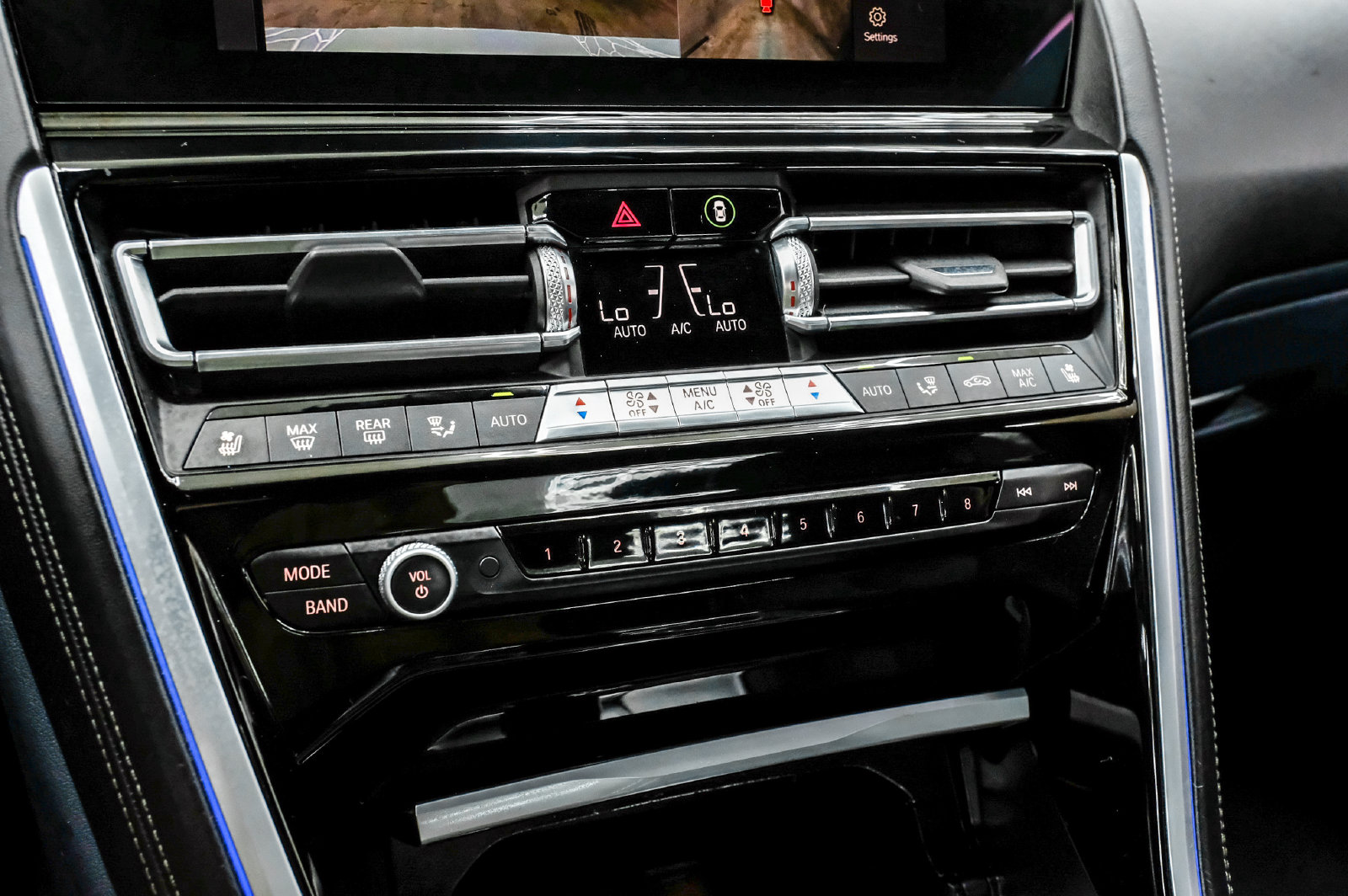 Photo 25 of this BMW 8 Series