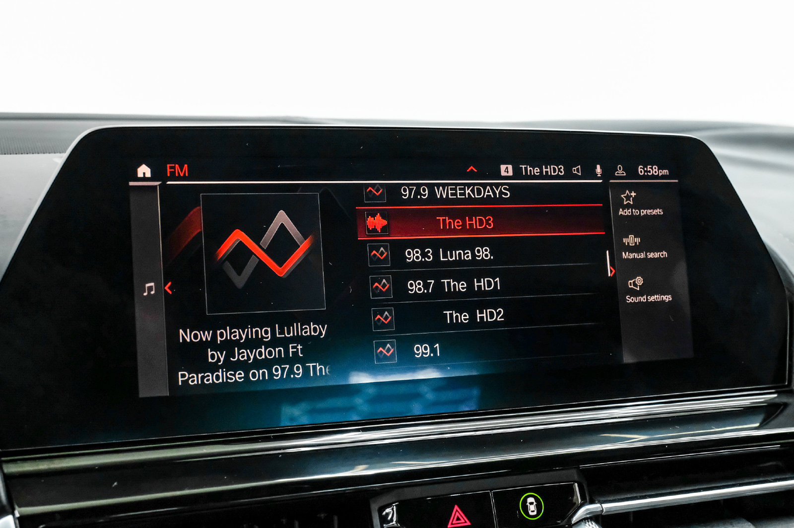 Photo 27 of this BMW 8 Series