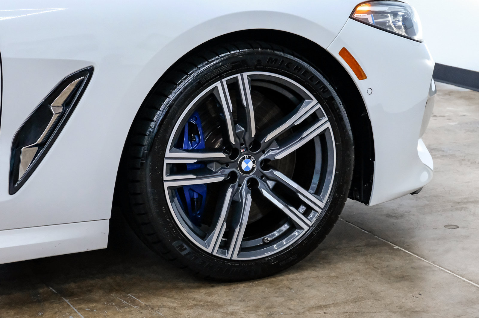 Photo 49 of this BMW 8 Series