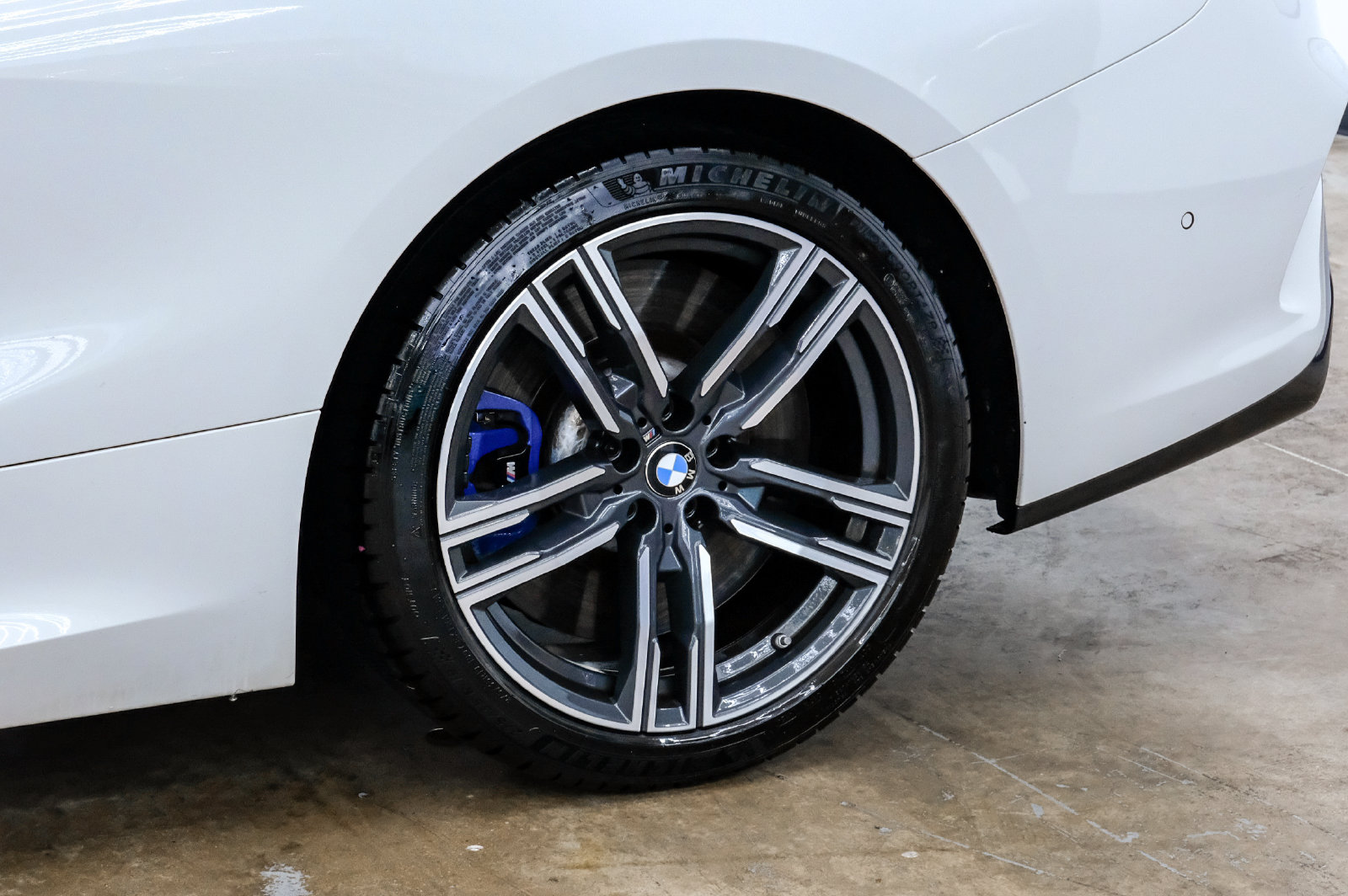 Photo 51 of this BMW 8 Series