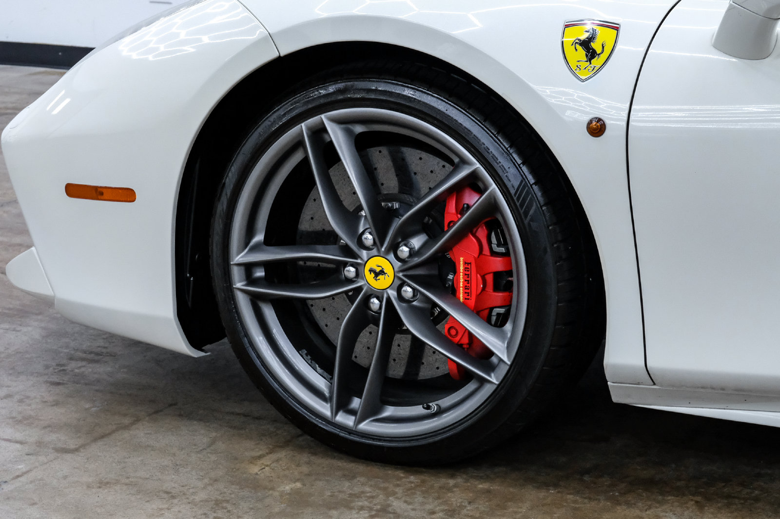 Photo 65 of this Ferrari 488 Spider