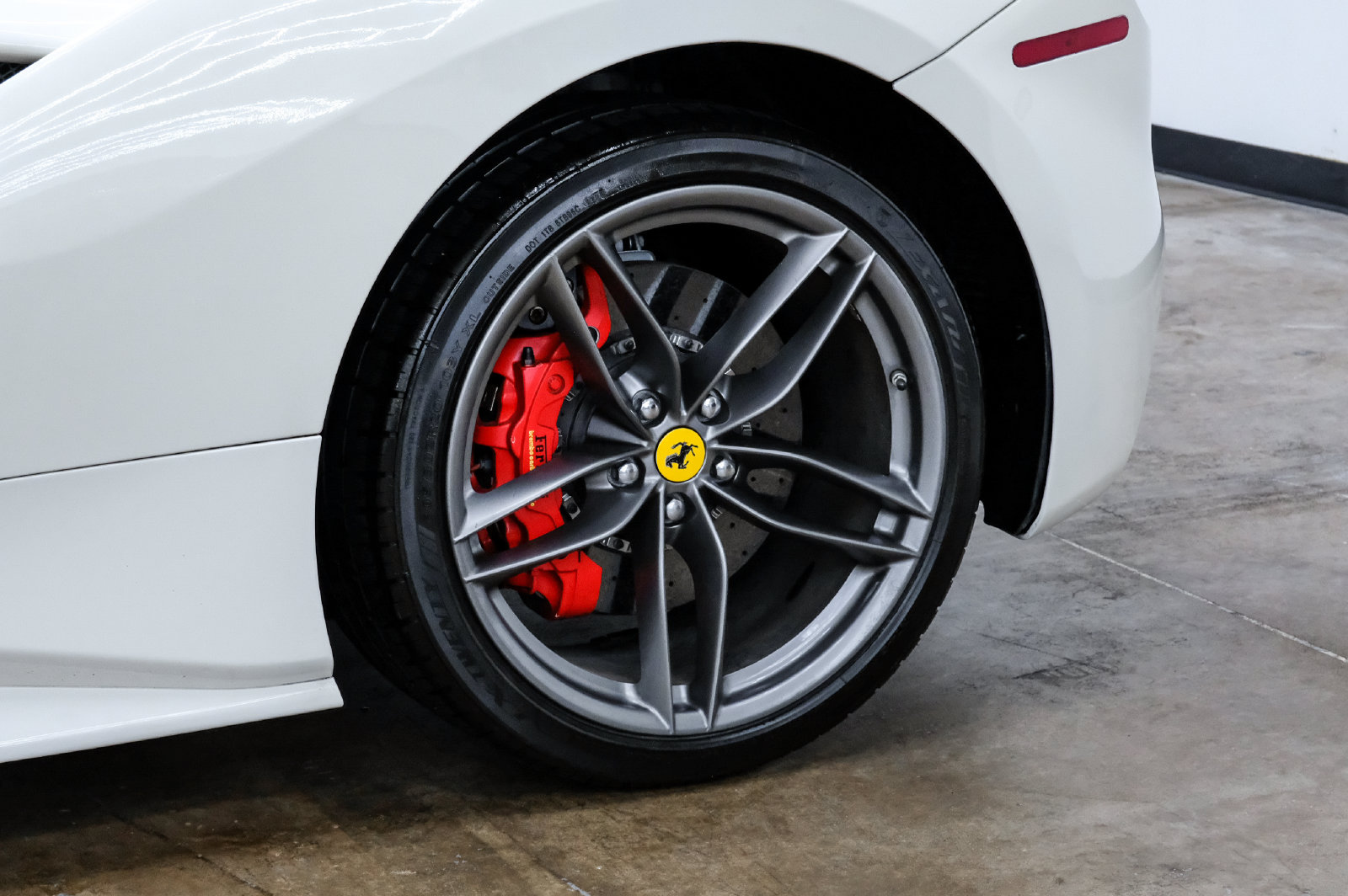 Photo 66 of this Ferrari 488 Spider