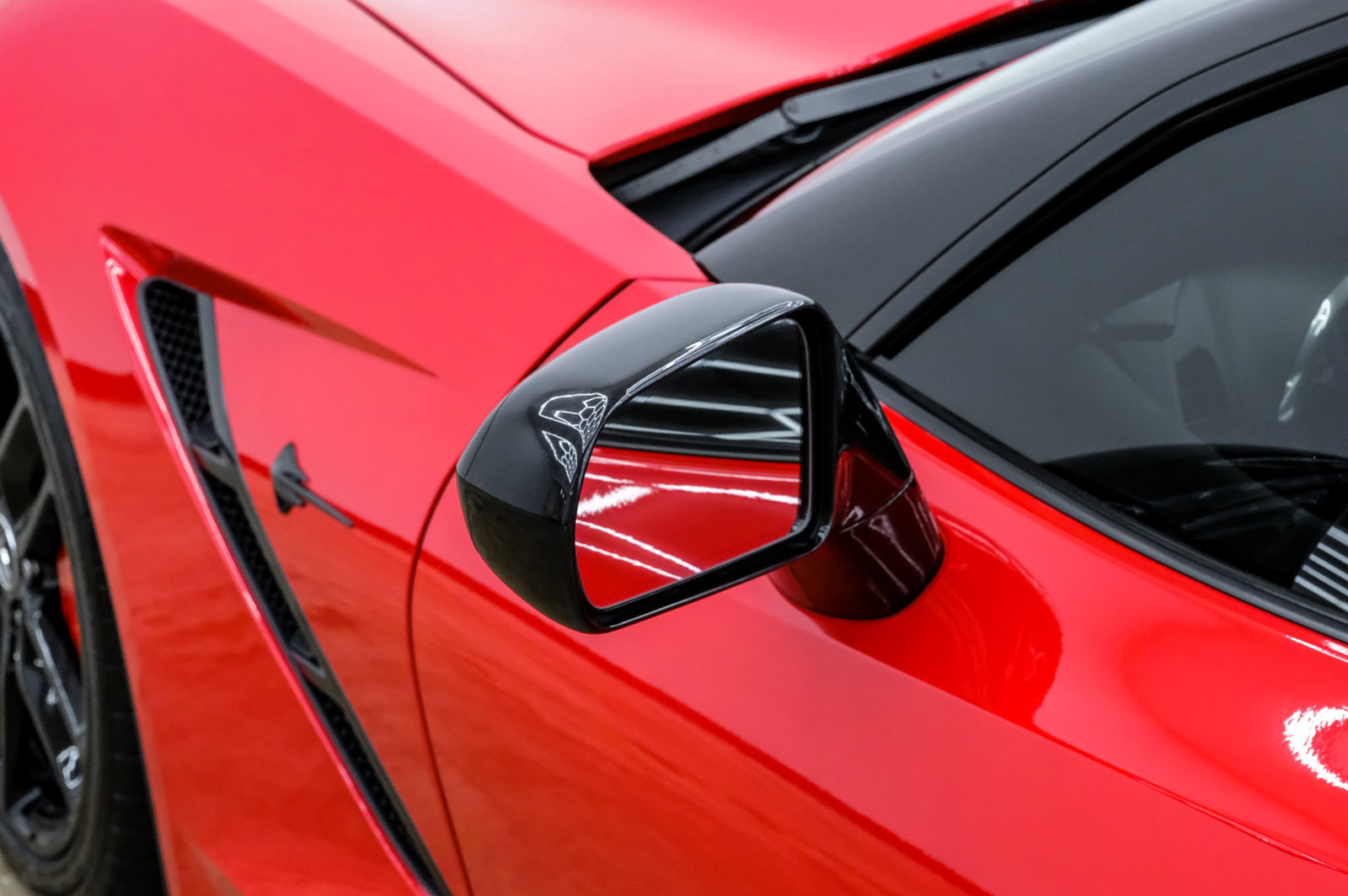 Photo 36 of this Chevrolet Corvette