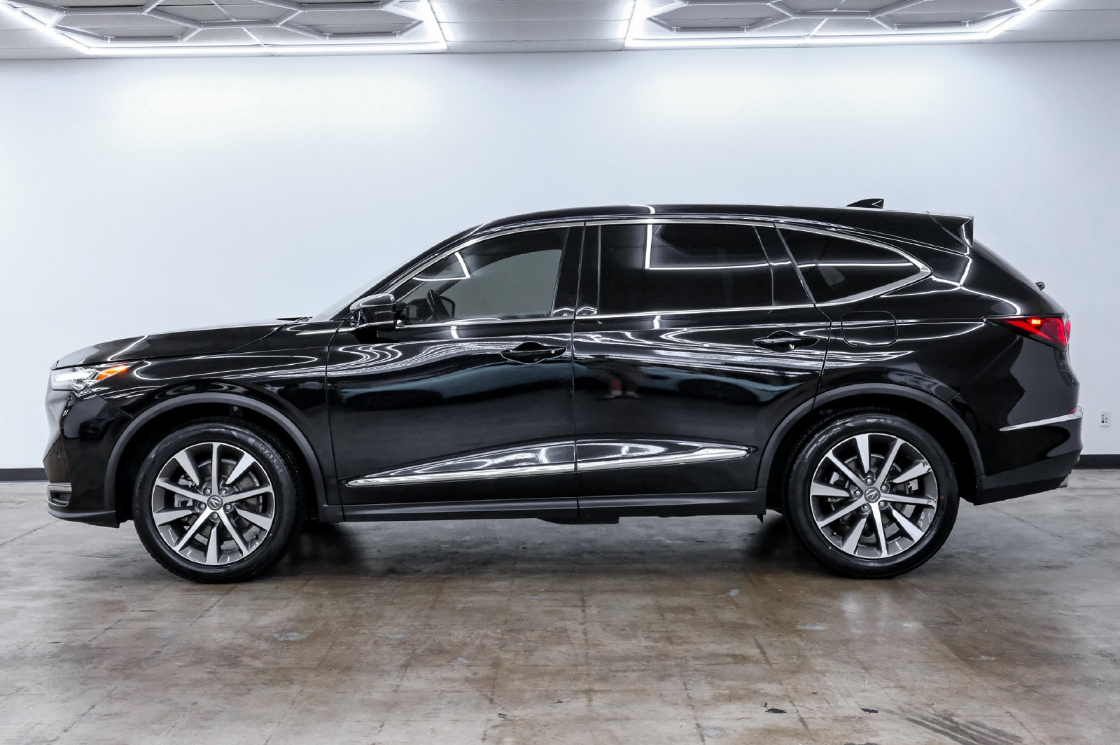 Photo 8 of this Acura MDX
