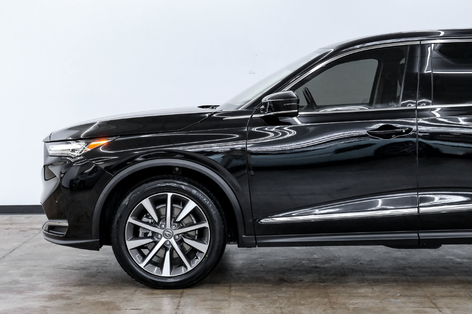Photo 9 of this Acura MDX