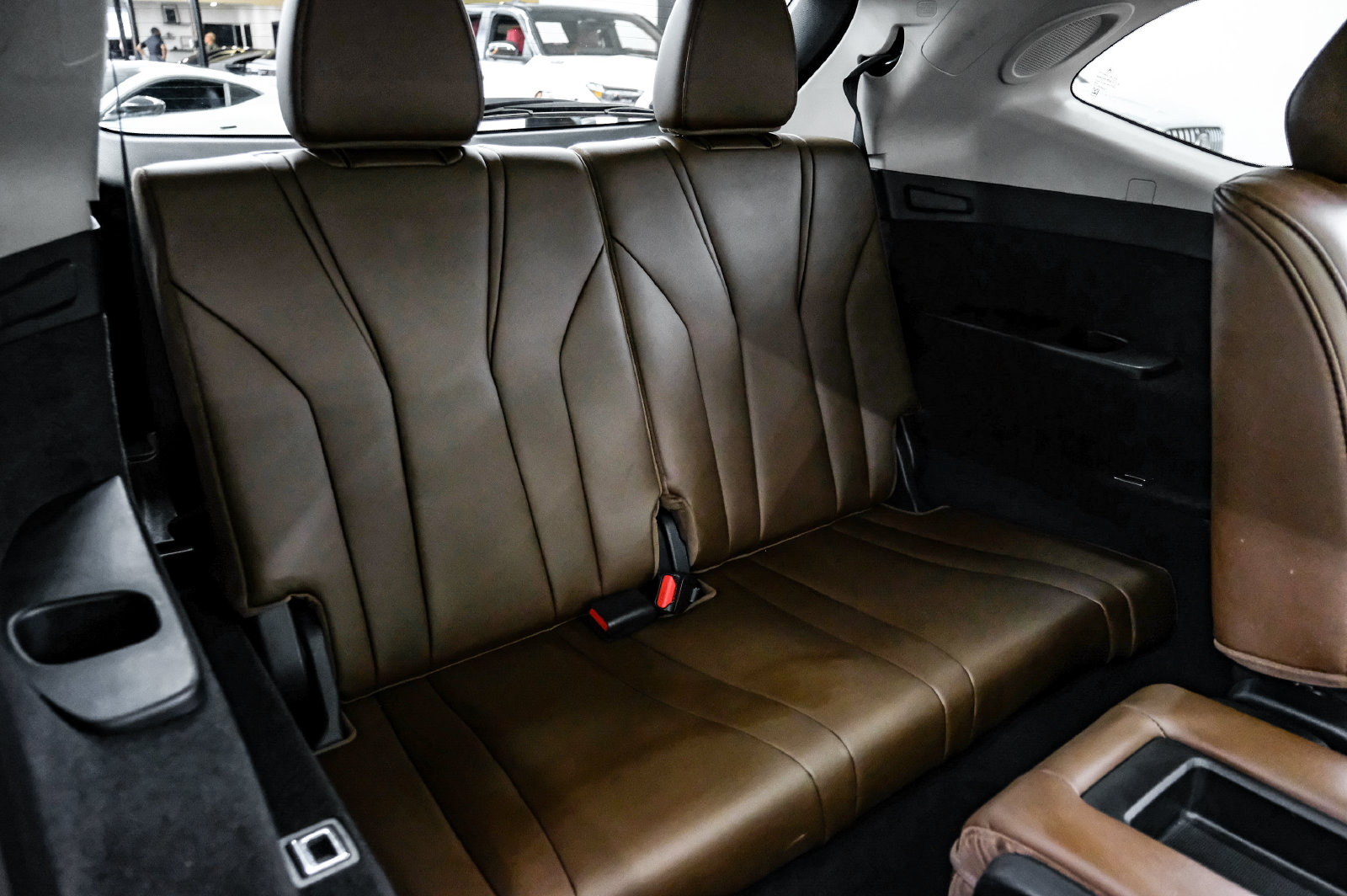 Photo 46 of this Acura MDX