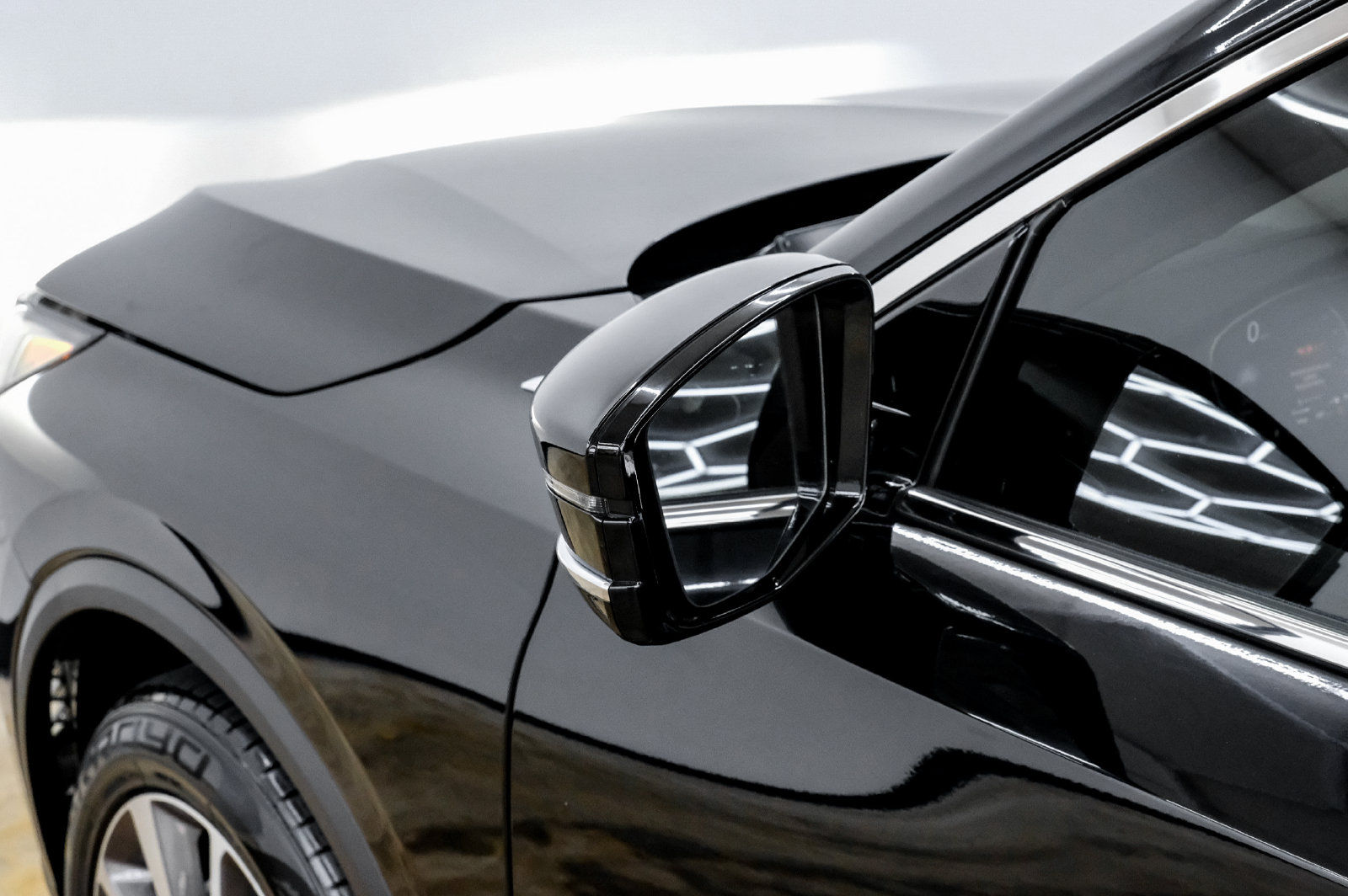 Photo 48 of this Acura MDX
