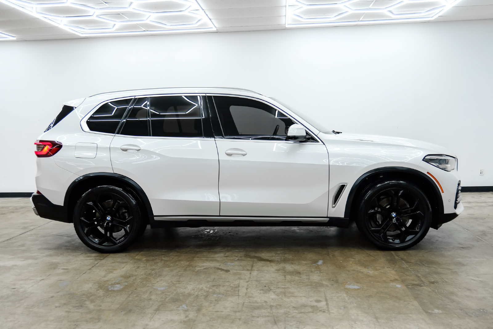 Photo 4 of this BMW X5