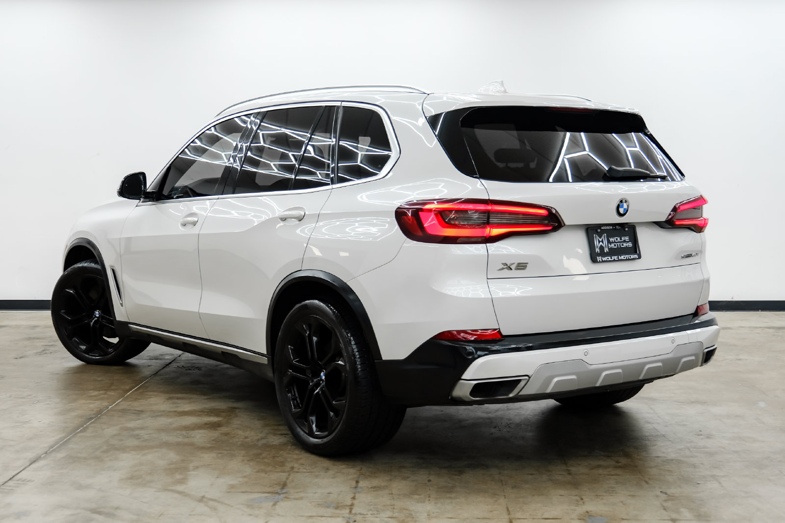 Photo 7 of this BMW X5