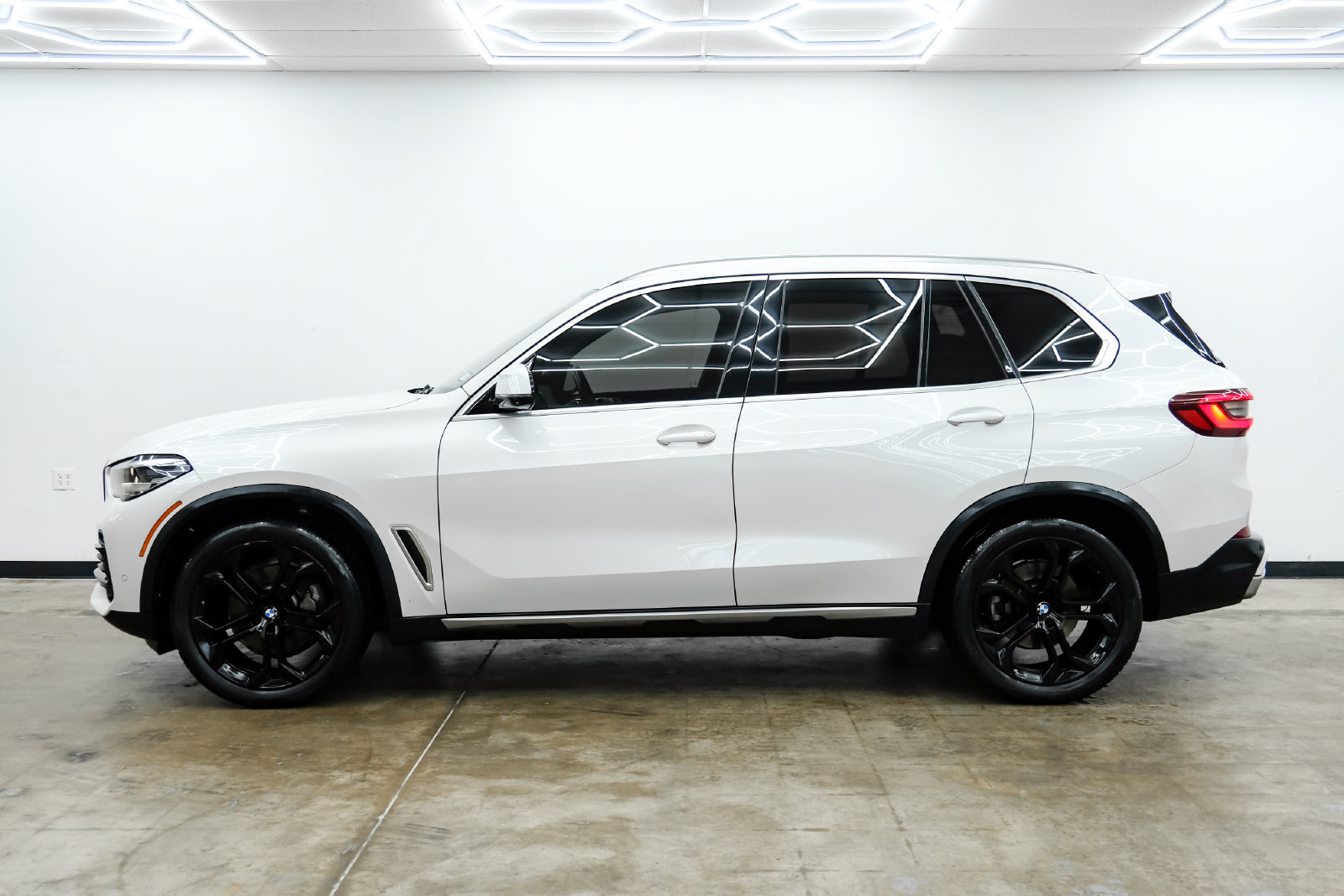Photo 8 of this BMW X5