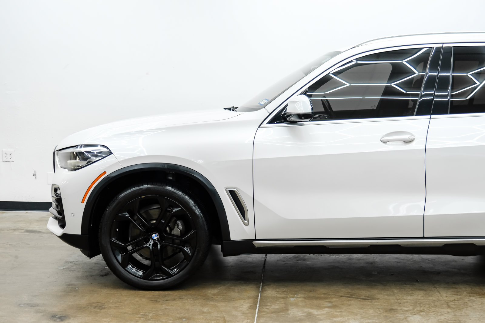 Photo 9 of this BMW X5