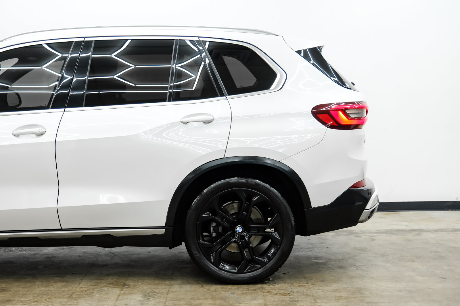 Photo 10 of this BMW X5