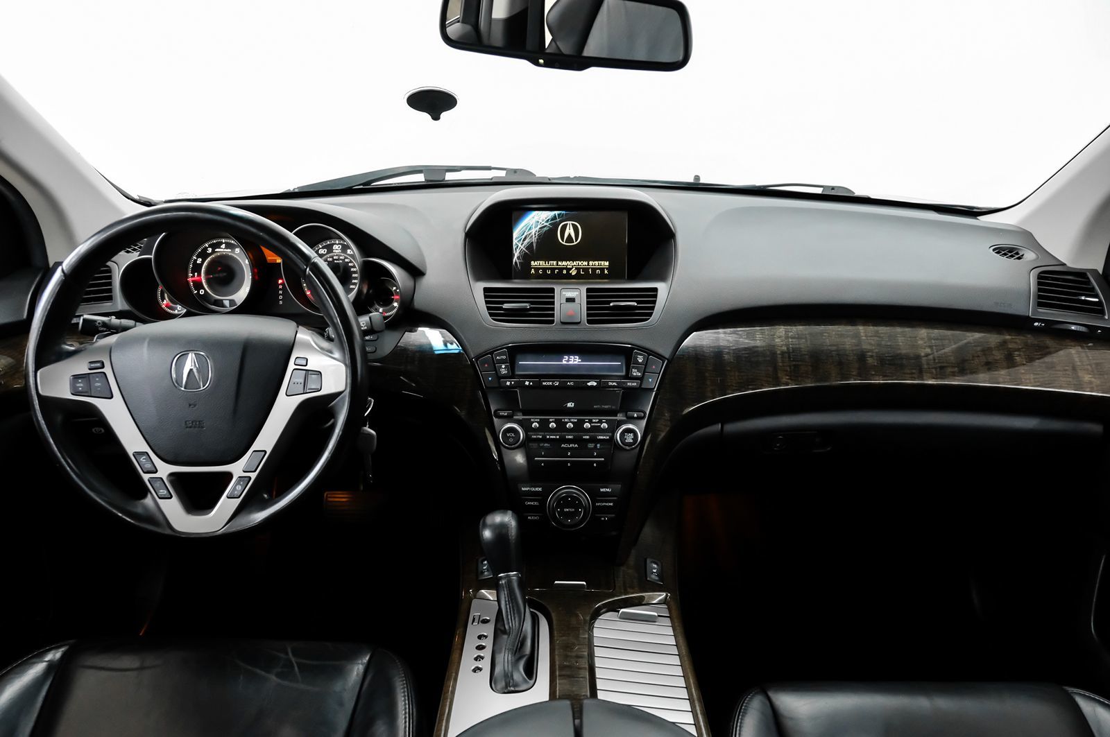 Photo 15 of this Acura MDX