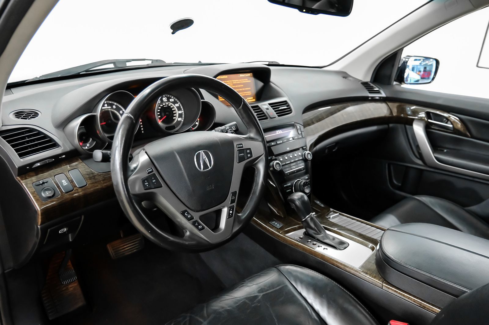 Photo 16 of this Acura MDX