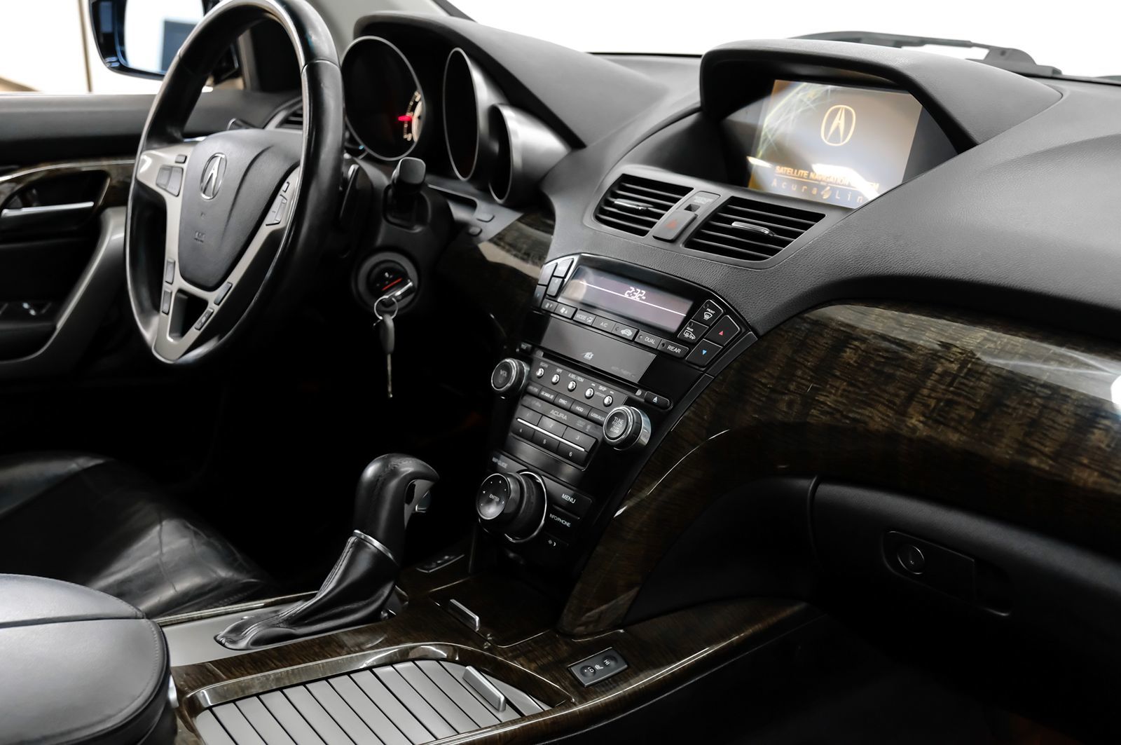 Photo 26 of this Acura MDX