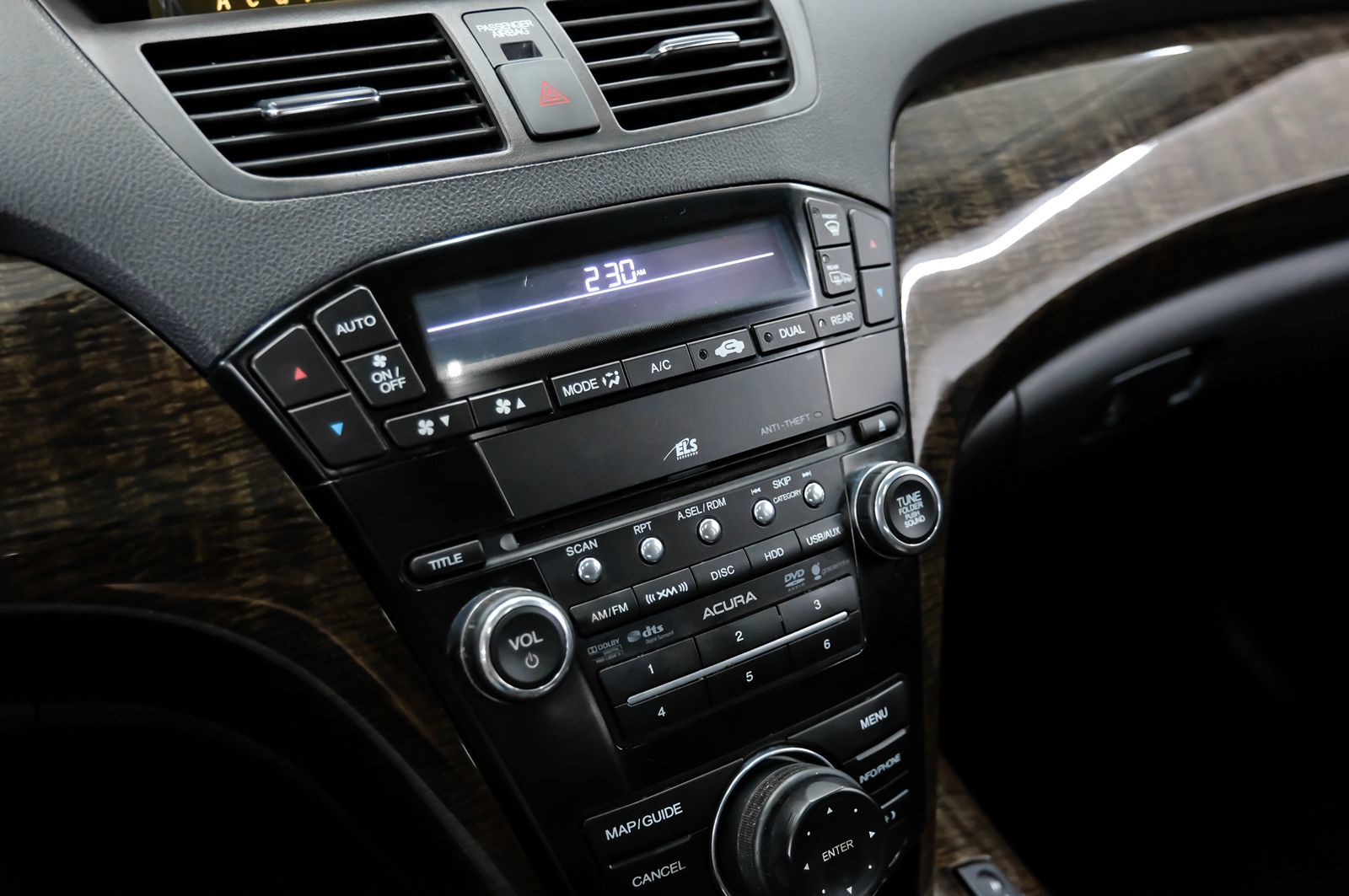 Photo 30 of this Acura MDX