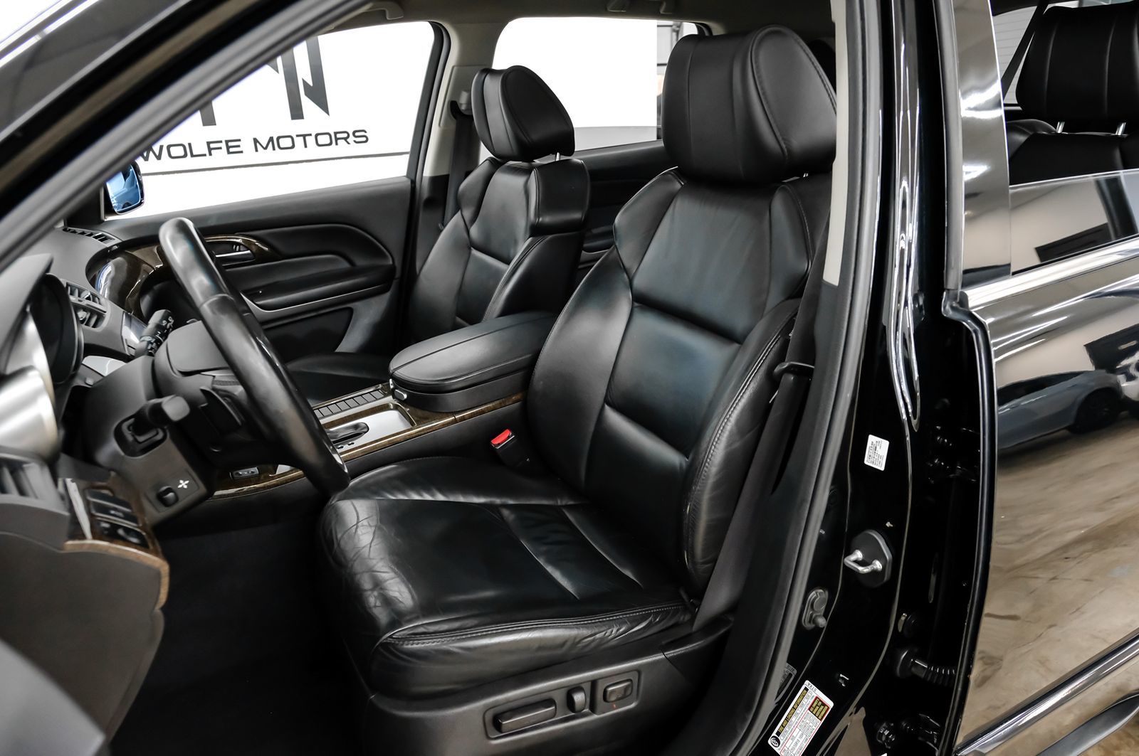 Photo 38 of this Acura MDX