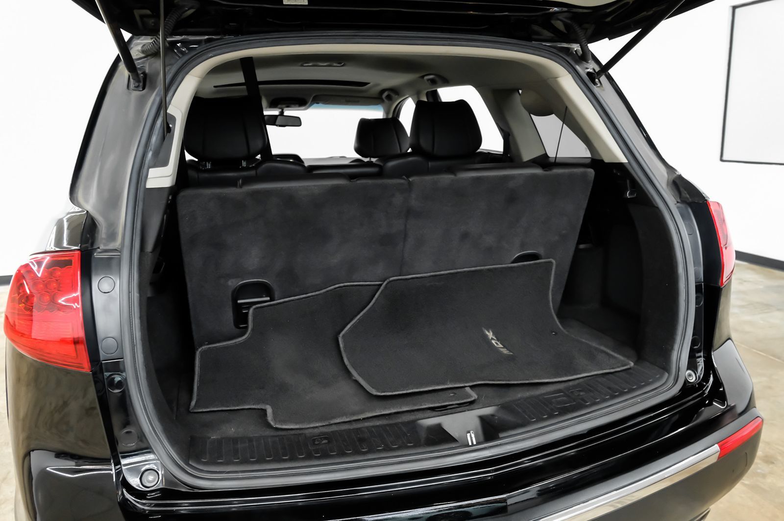 Photo 60 of this Acura MDX