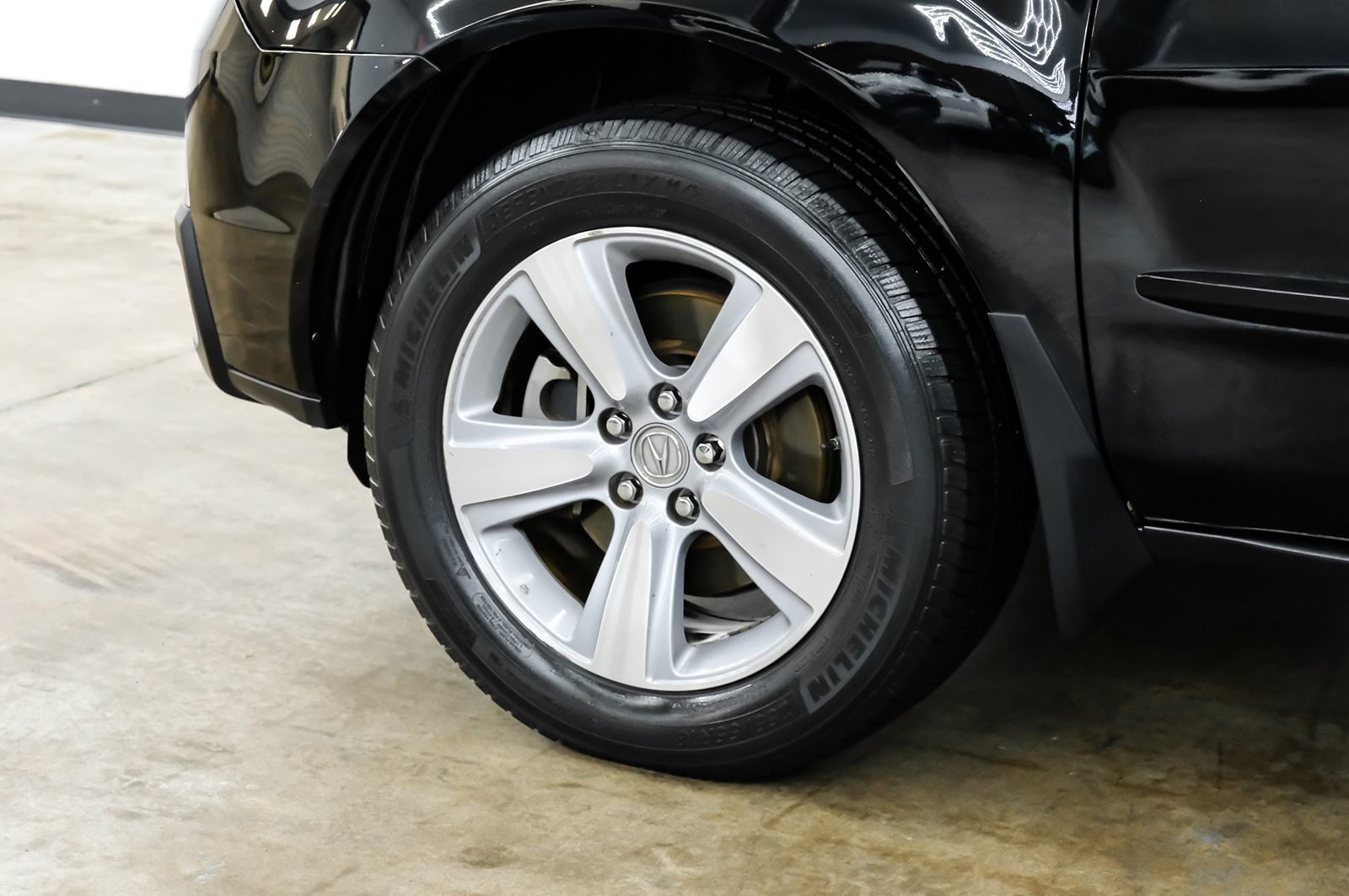 Photo 64 of this Acura MDX