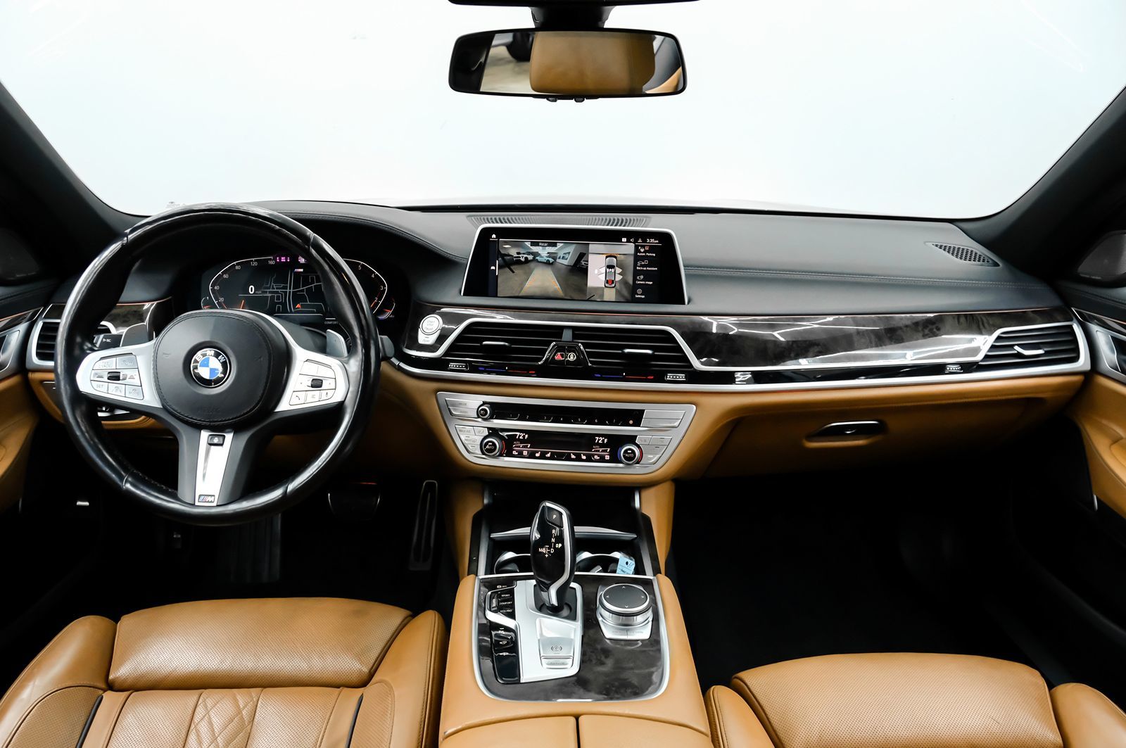 Photo 15 of this BMW 7 Series