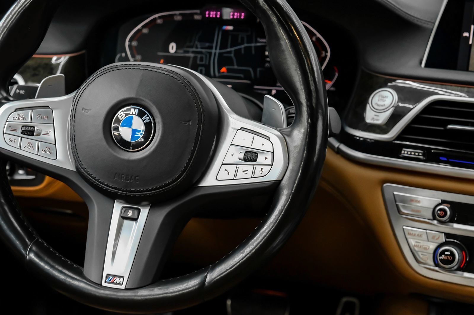 Photo 20 of this BMW 7 Series