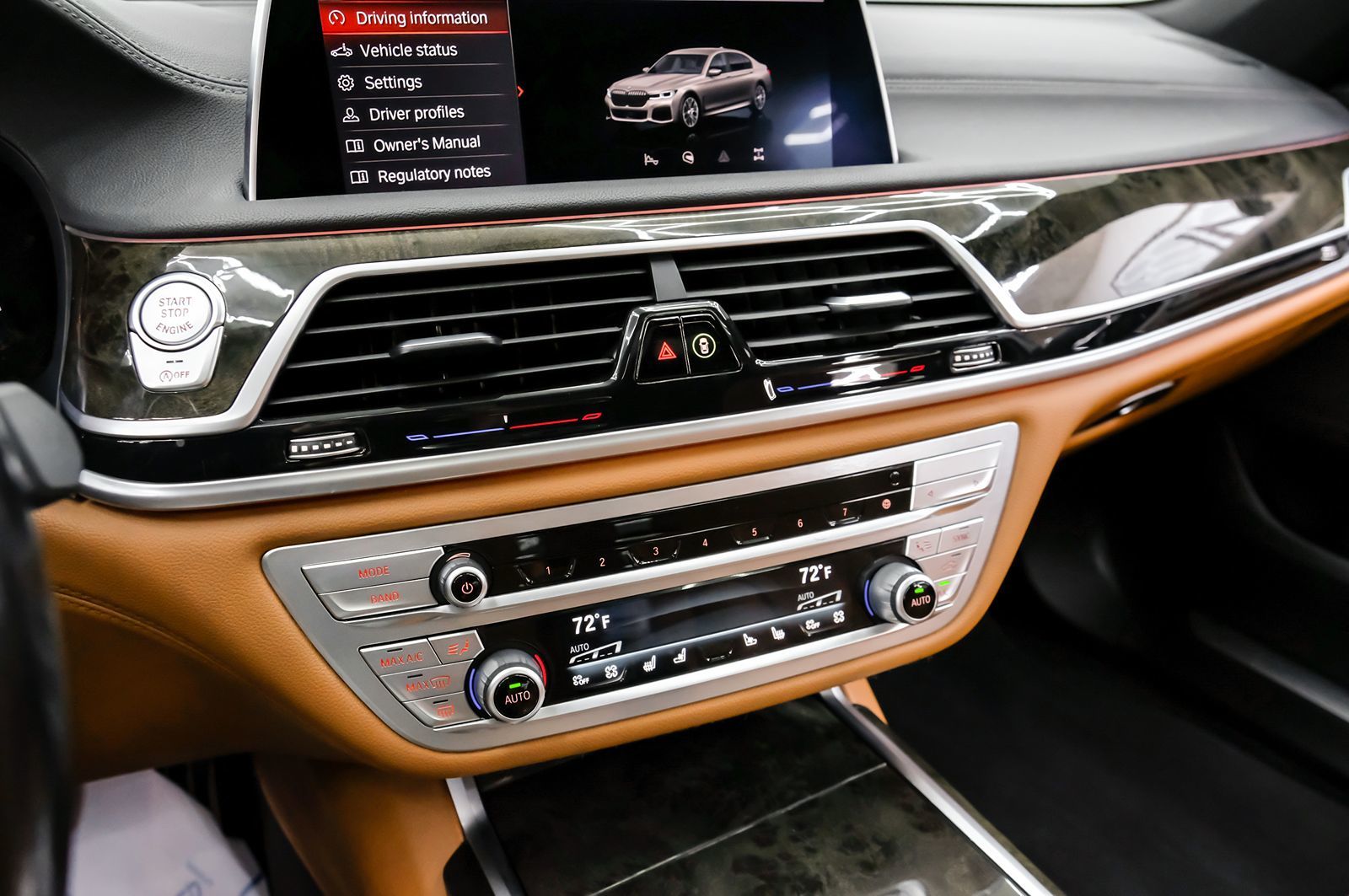 Photo 29 of this BMW 7 Series