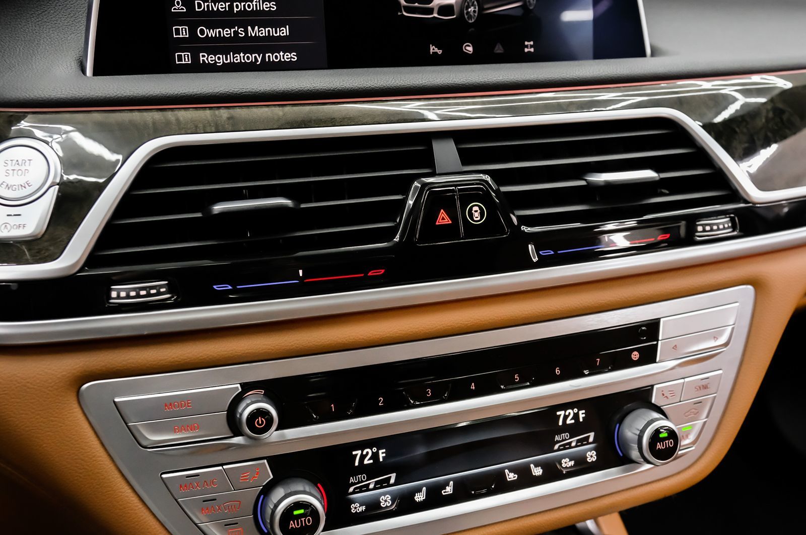 Photo 30 of this BMW 7 Series