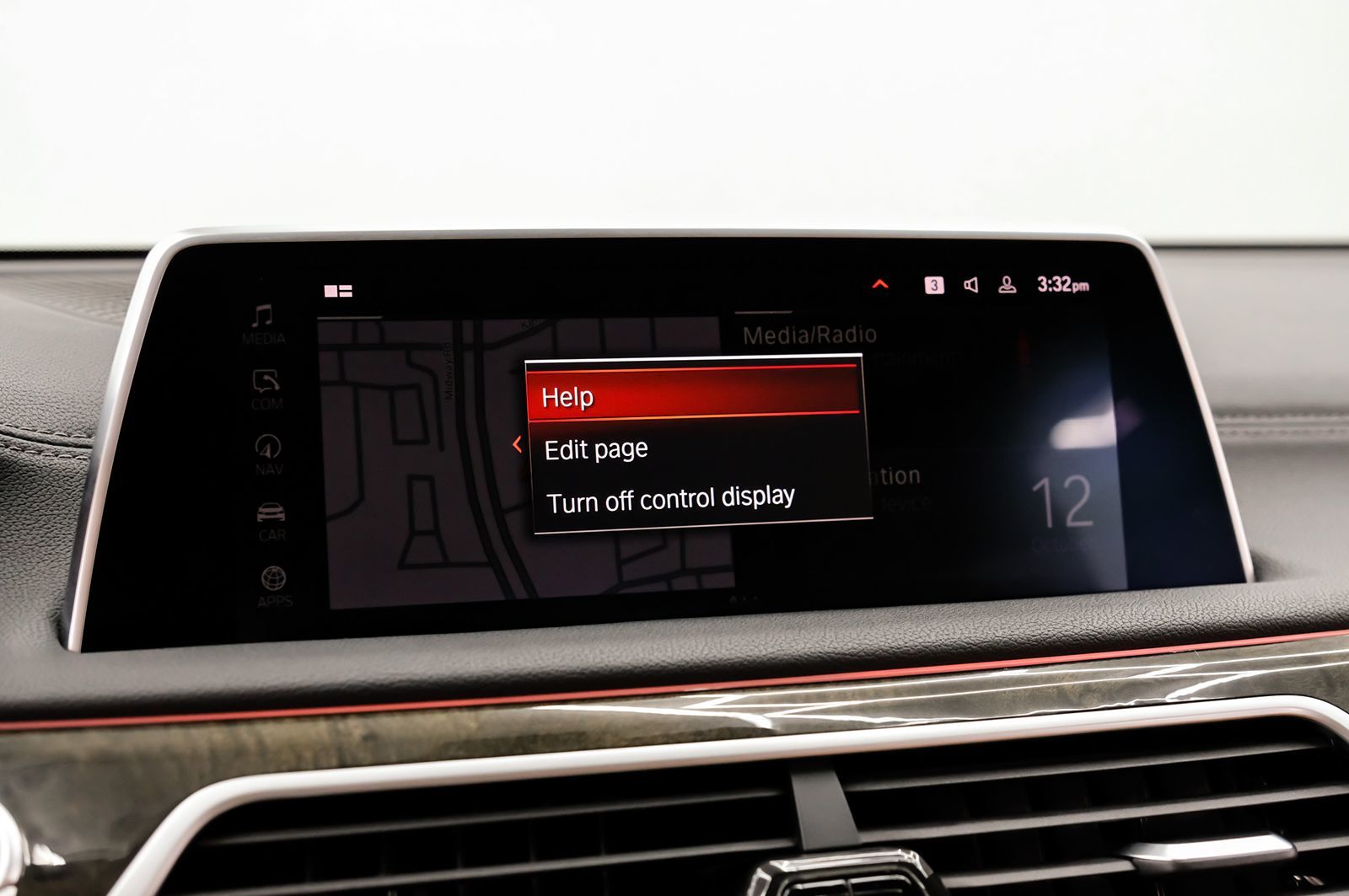 Photo 35 of this BMW 7 Series