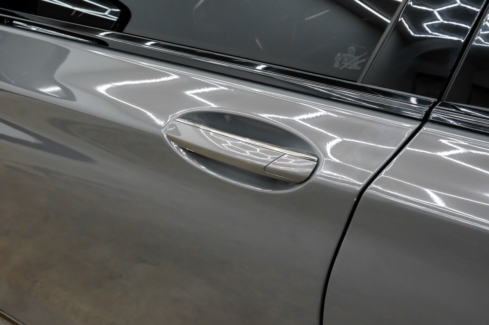 Photo 47 of this BMW 7 Series