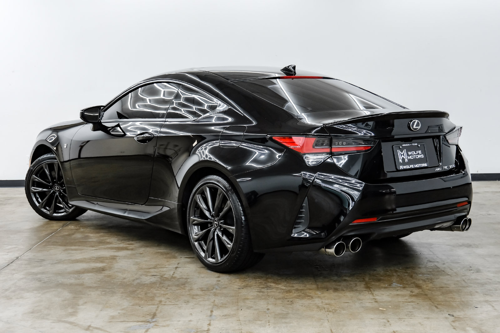 Photo 7 of this Lexus RC 350