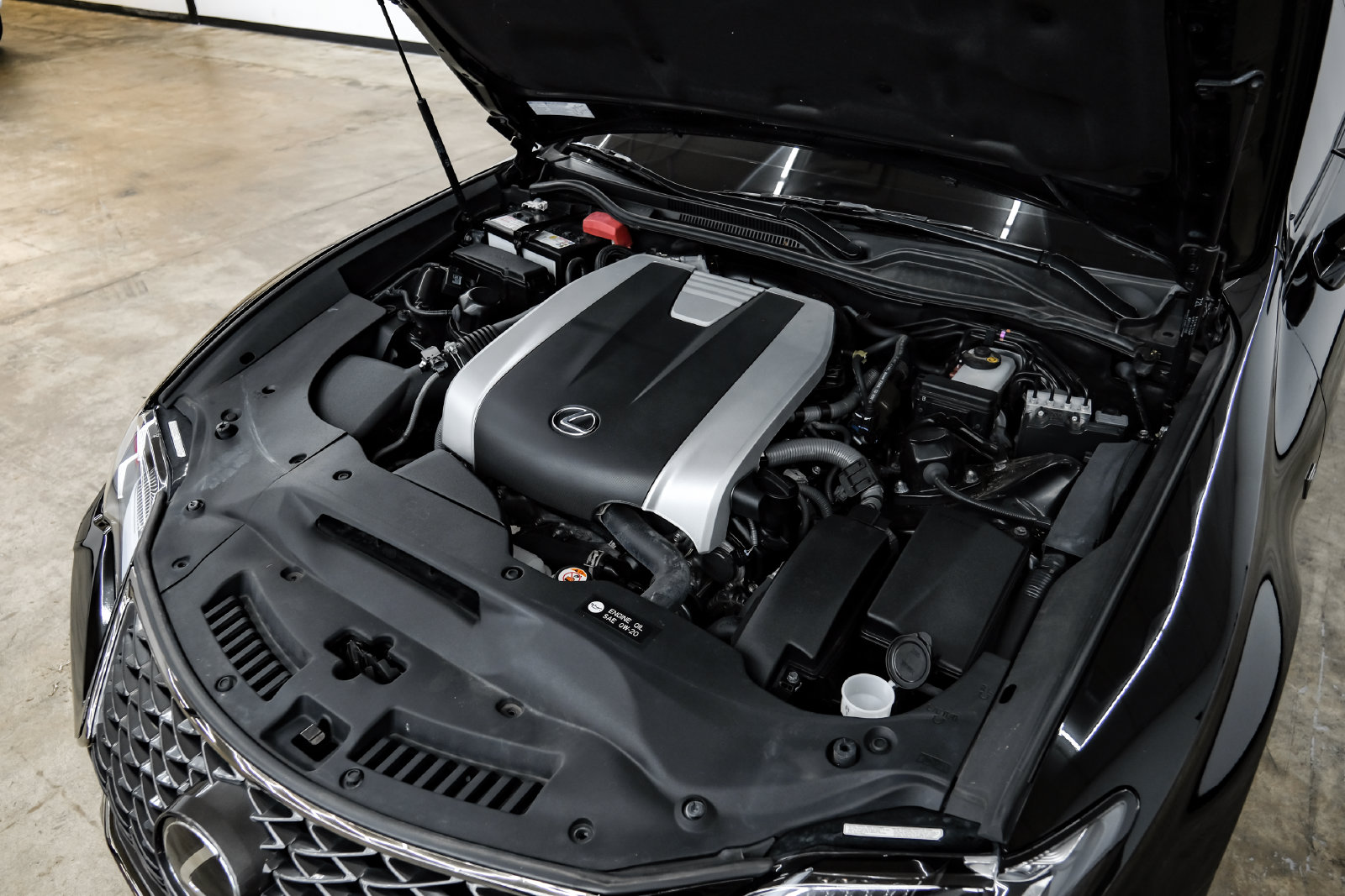 Photo 53 of this Lexus RC 350