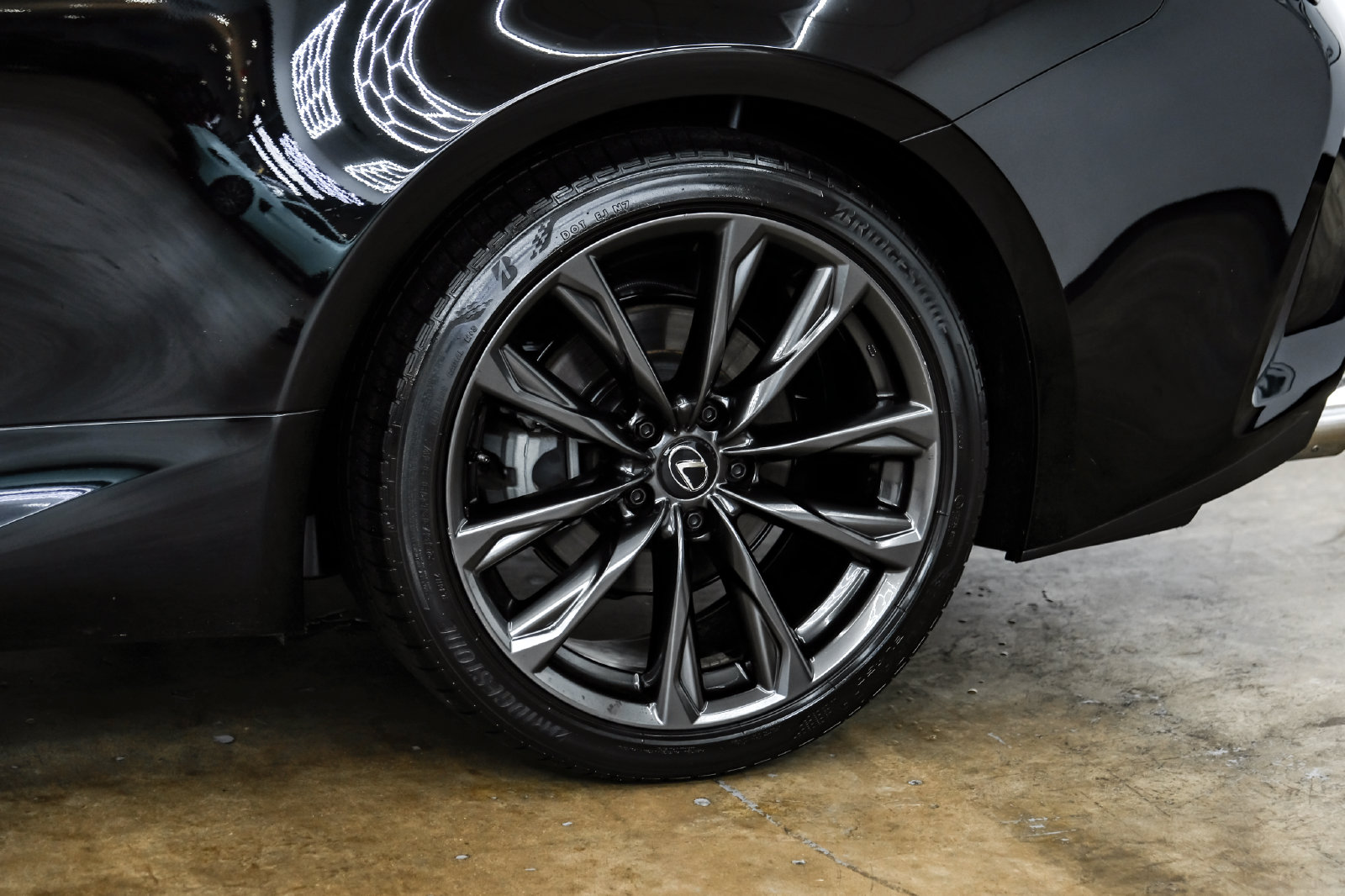 Photo 61 of this Lexus RC 350
